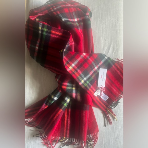 Vineyard Vines Red Tartan Plaid Fringed Woven Wool Wrap Shawl NWT - Picture 3 of 6